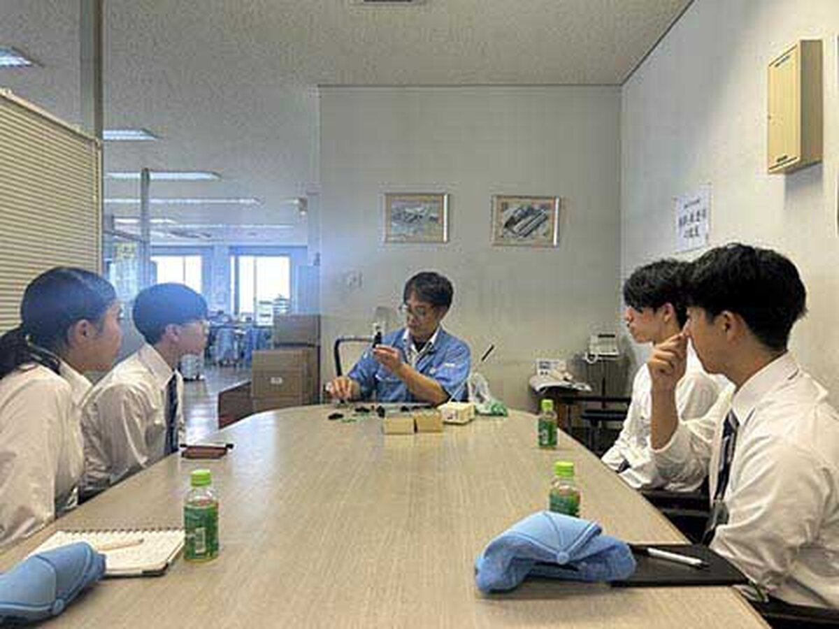 社員の顔写真