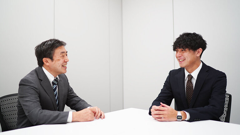名証は文系のフィールド？それとも理系のフィールド？｜理系出身の若手とベテランが語る取引所の仕事と必要となる素養。
